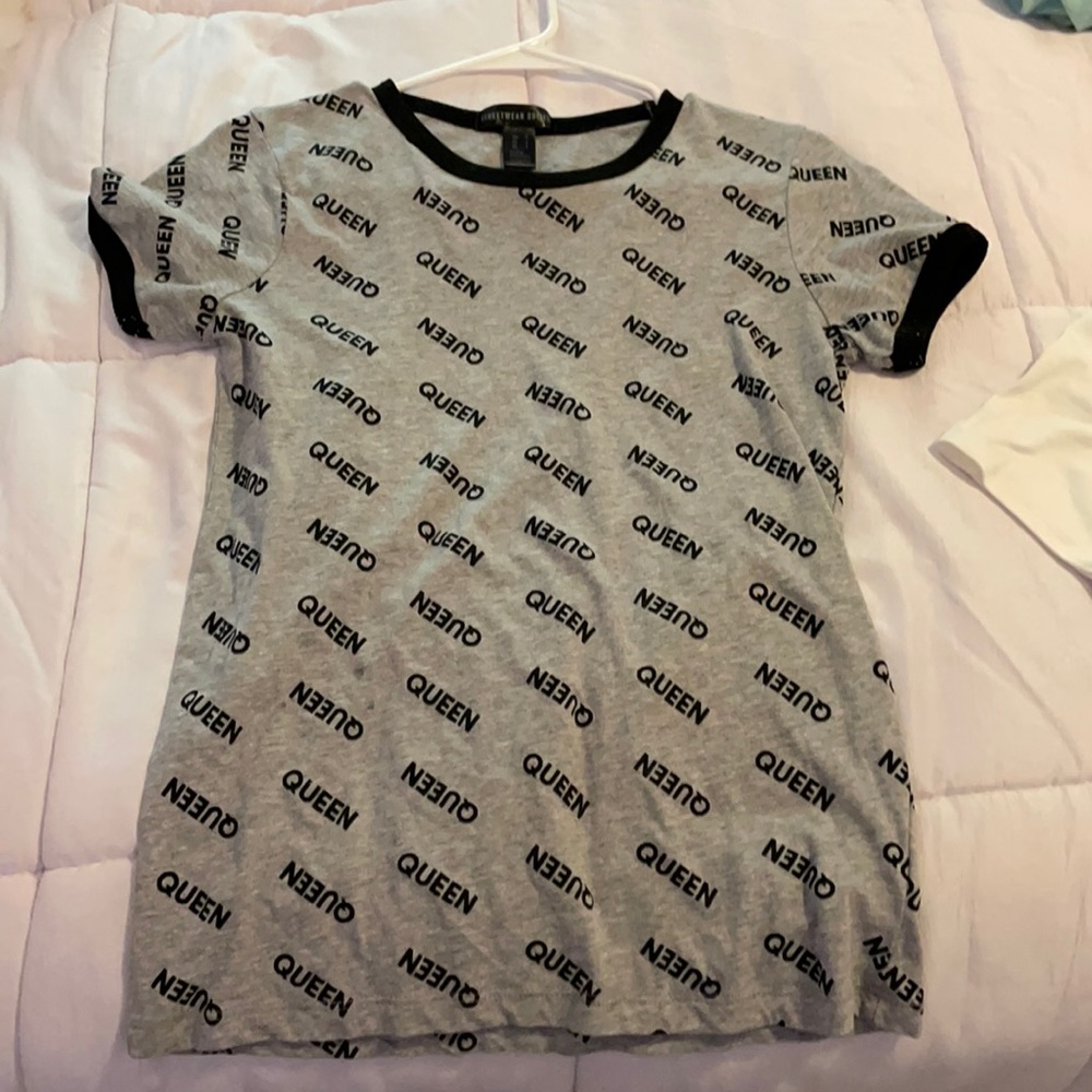 Forever21 queen T-shirt